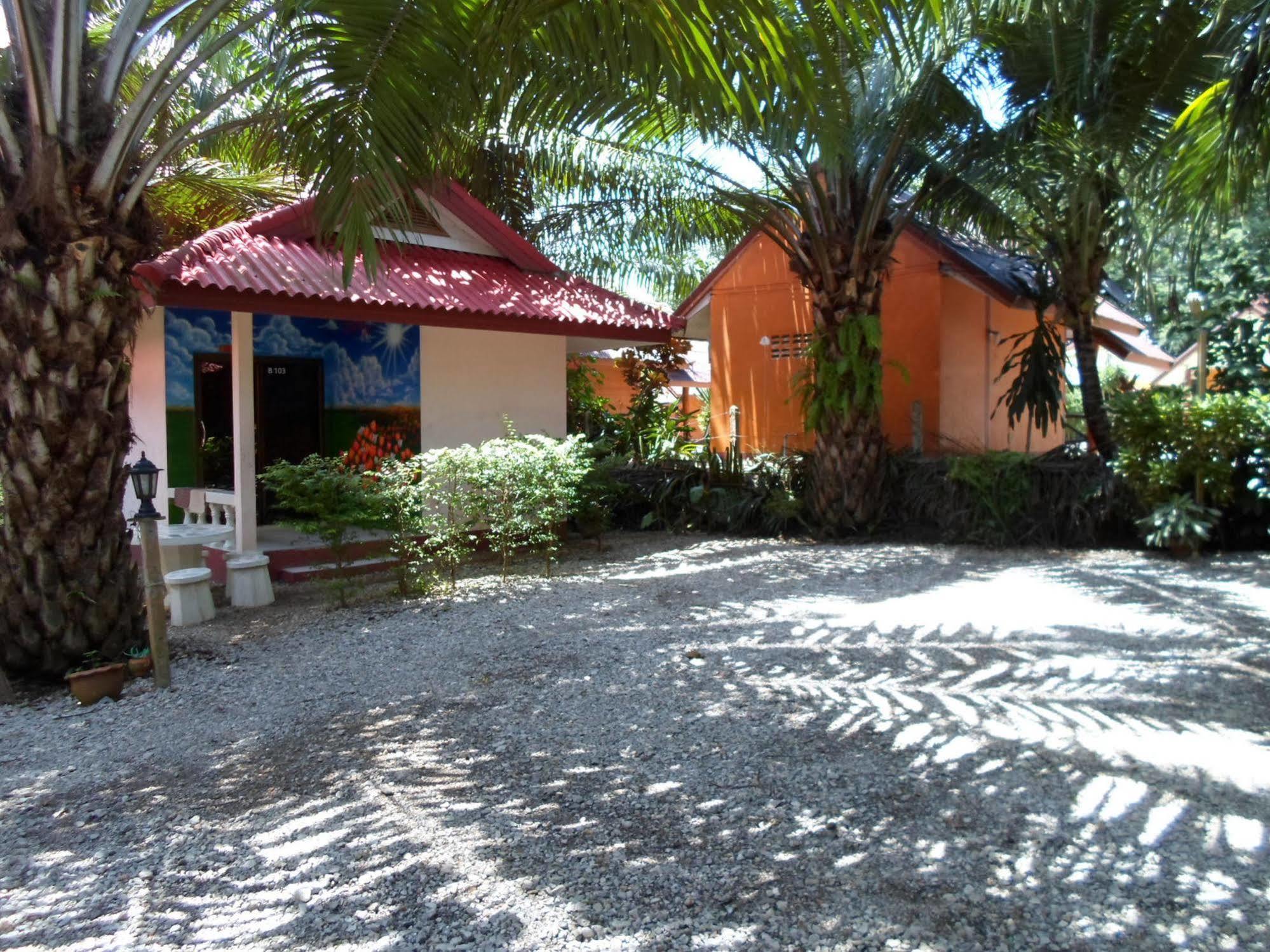 Bantatuk Resort & Restaurant Ban Tha Khun 외부 사진